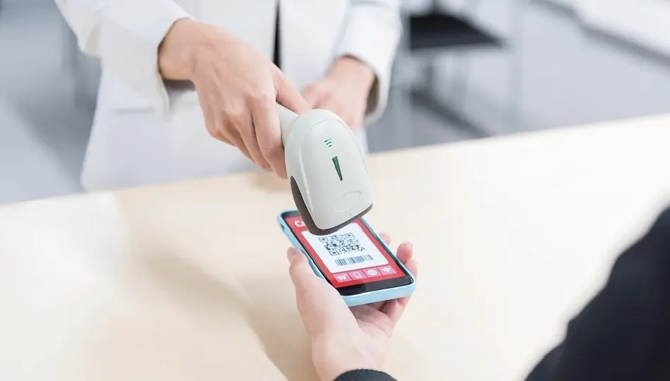 実店舗でのスマホ決済利用率は、「PayPay」が首位