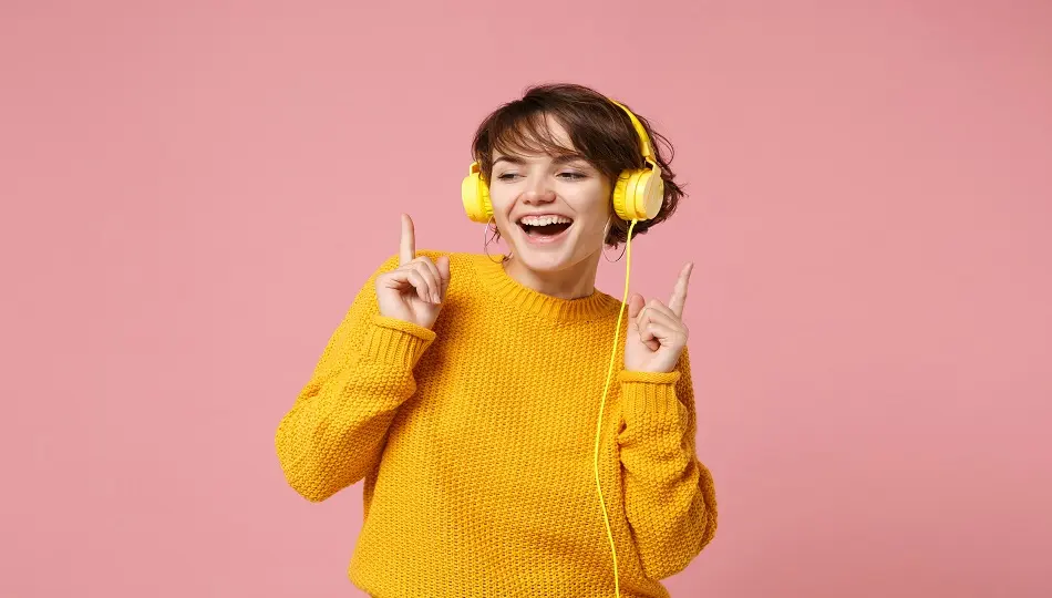 20代スマホユーザーの約4割が、「定額制音楽配信サービス」を利用