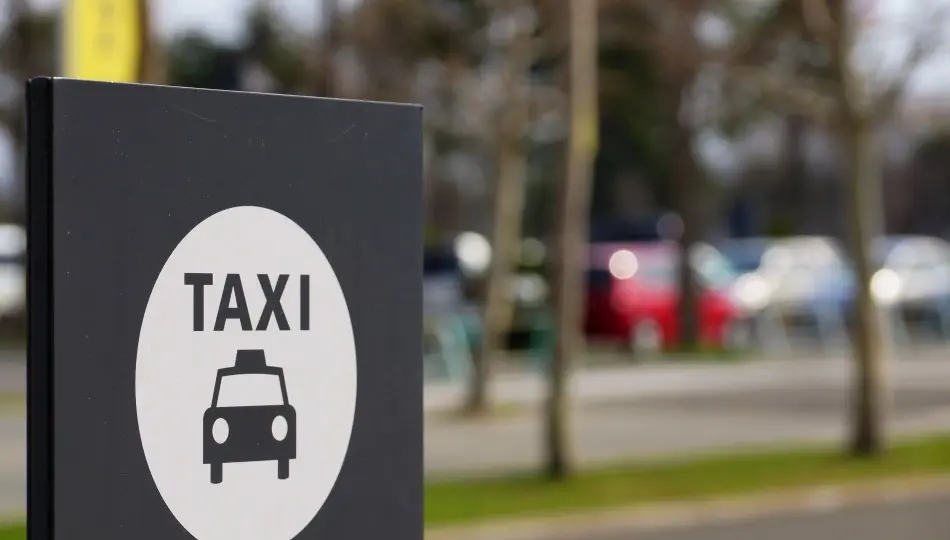 20～40代の「タクシー配車アプリ」利用率が、4年で倍増