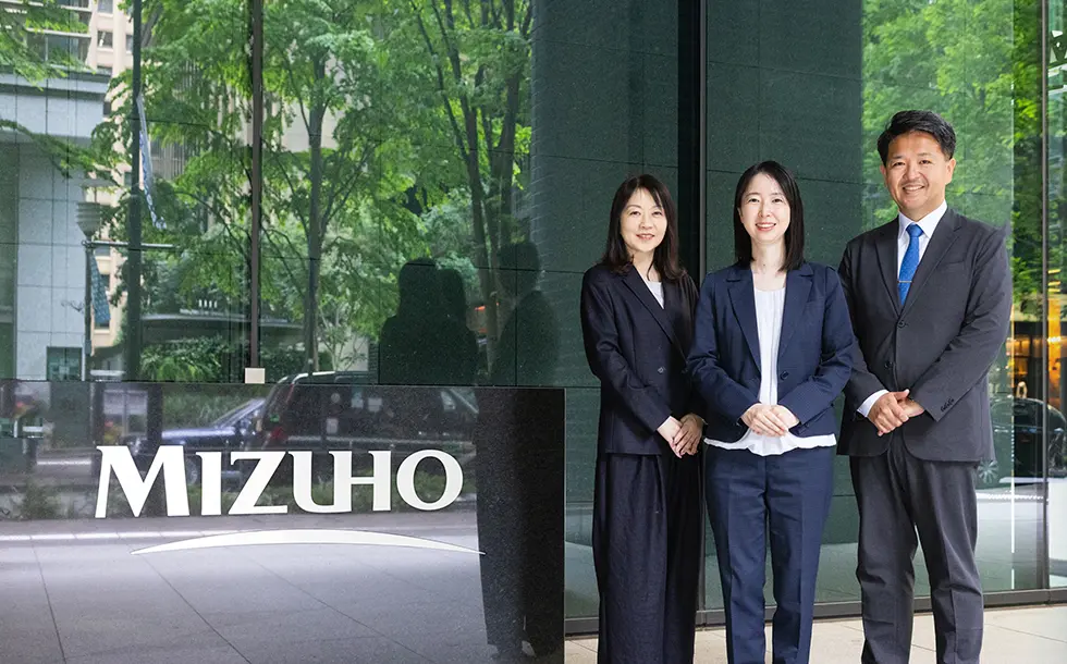 株式会社みずほ銀行 様／変化に追従できないシステムをリプレース。同時ログインライセンスが人事異動の多い運用ニーズに合致