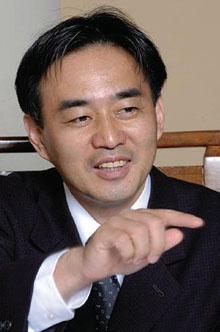 身近な例をあげながら、先生たちの共感を得て進められていく長谷川先生の研修